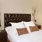 hotel boutique LOS AMIGOS VIP ROOM by MONARO*****