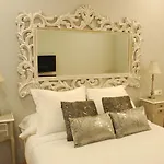 hotel boutique LOS AMIGOS VIP ROOM by MONARO*****
